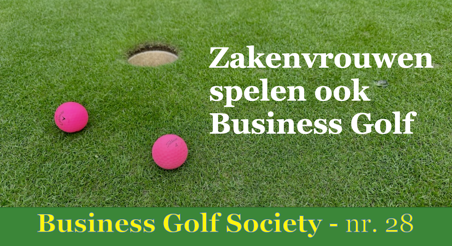 Zakenvrouwen op de golfbaan